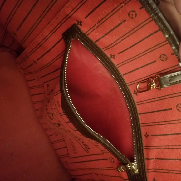 SOLD ON Ⓜ️ - Picture 5 of 8